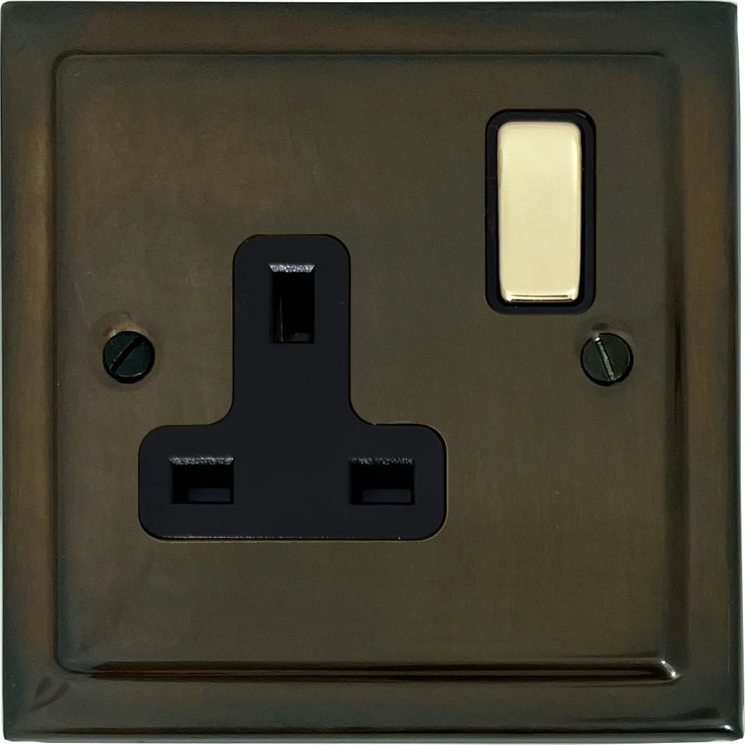 Victorian Medium Bronze 1 Gang Socket