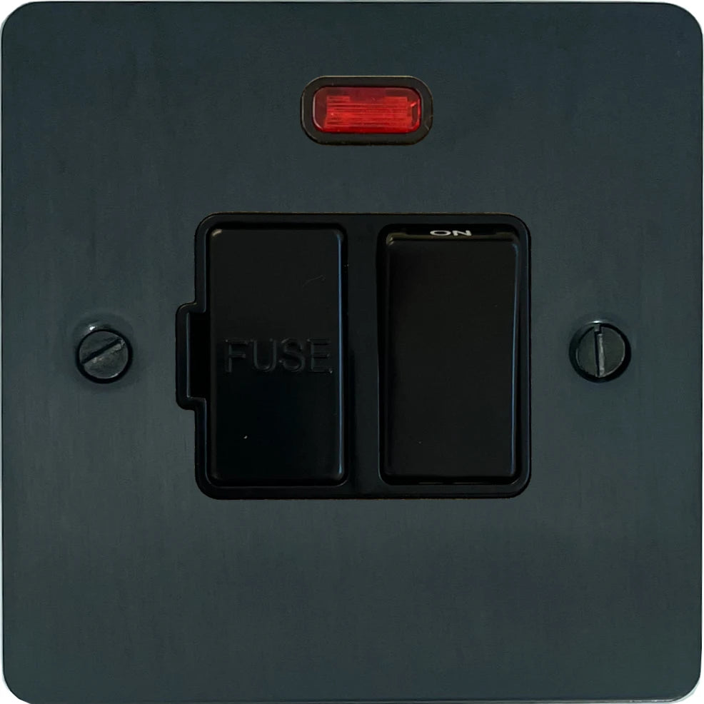 Flat Black Bronze Swt Spur + Neon