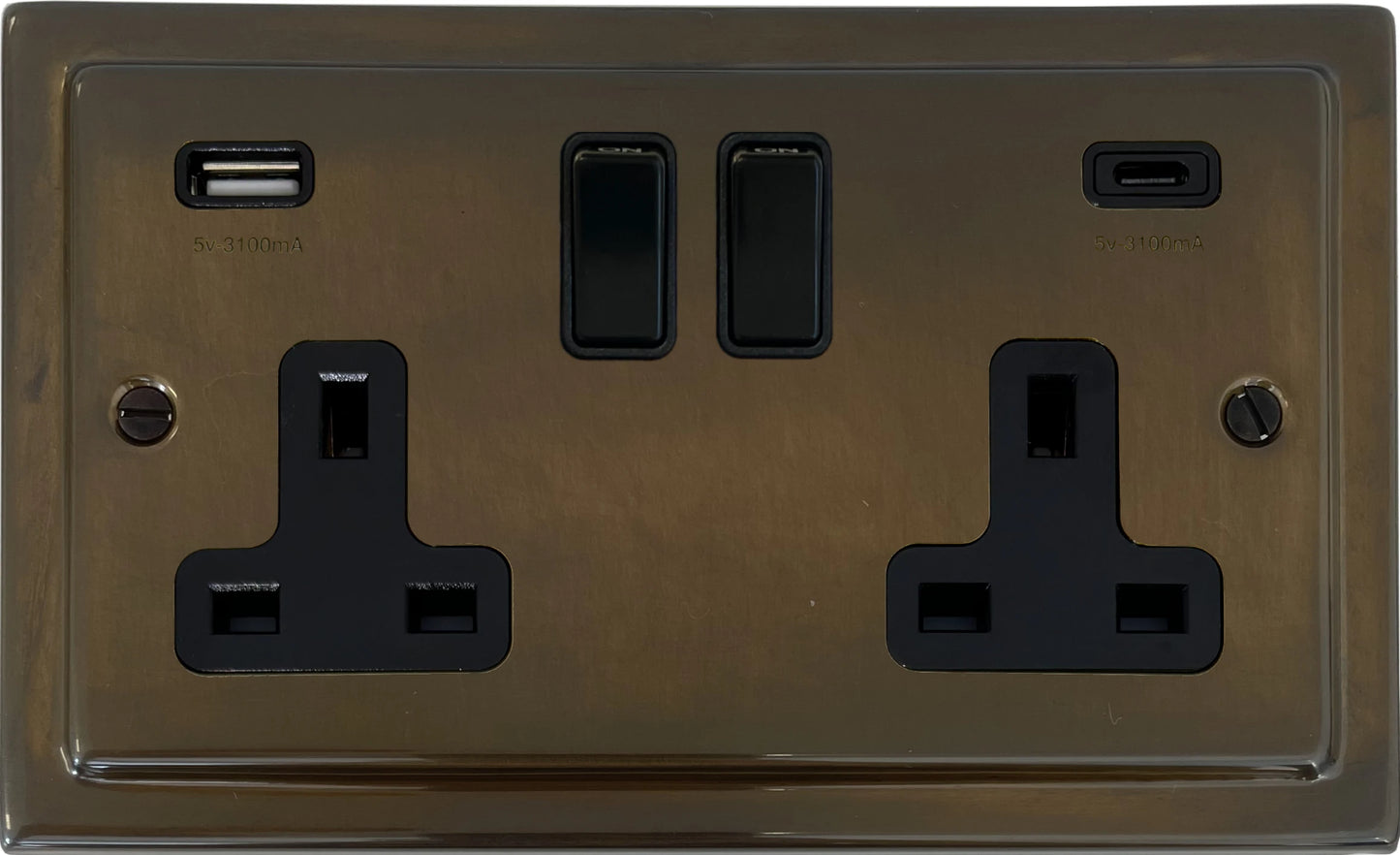 Victorian Medium Bronze 2 Gang Socket with USBC
