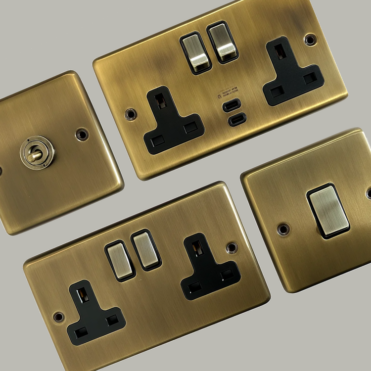 Contour Light Antique Brass