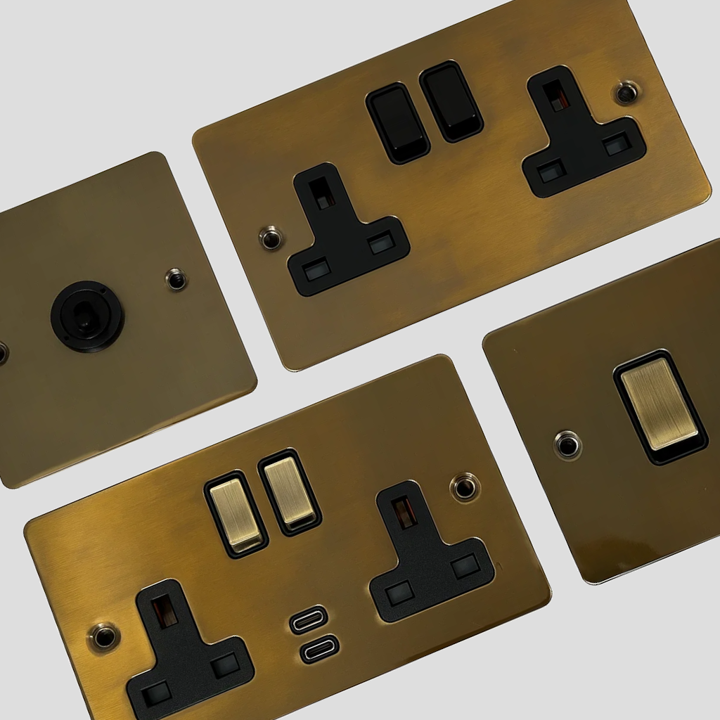 Flat Medium Bronze Sockets