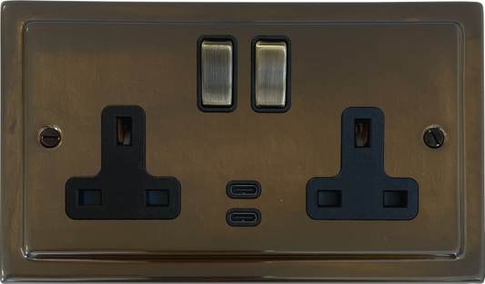 Victorian Medium Bronze 2 Gang Socket C/W USBC