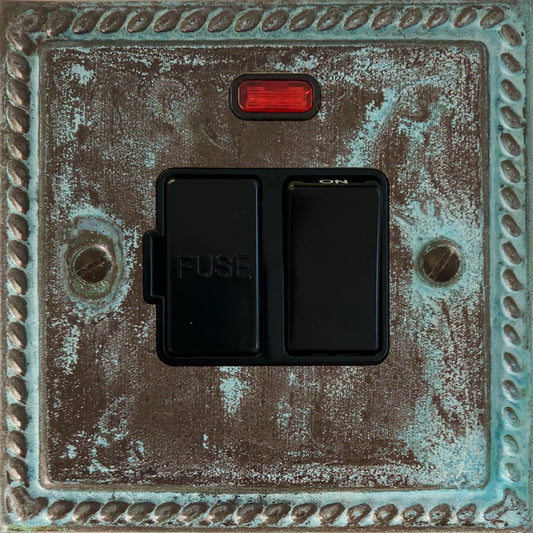 Georgian Verdigris Swt Fused Spur + Neon
