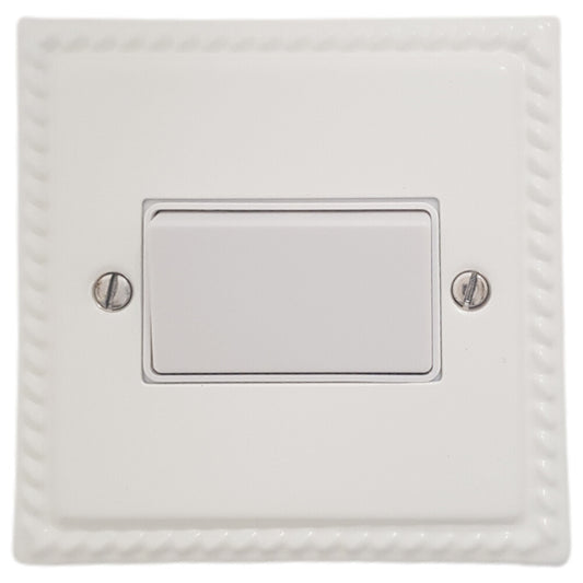 Georgian Flat White Fan Isolator