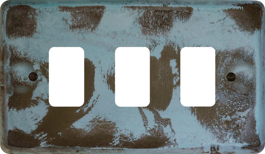 Contour Verdigris 3 Gang Grid Plate