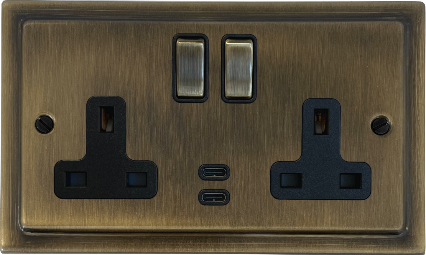 Victorian Antique Brass 2 Gang USBC Socket (Brass Switches)