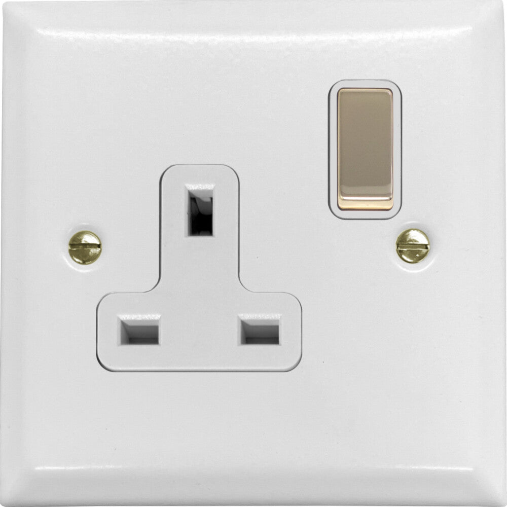 Spectrum Flat White 1 Gang Switched Socket